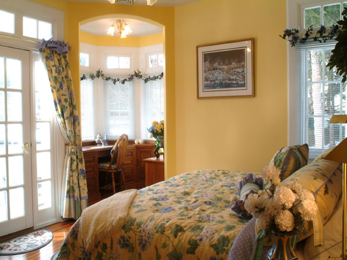 Lake George Boathouse Waterfront Lodging Bolton Landing Kültér fotó
